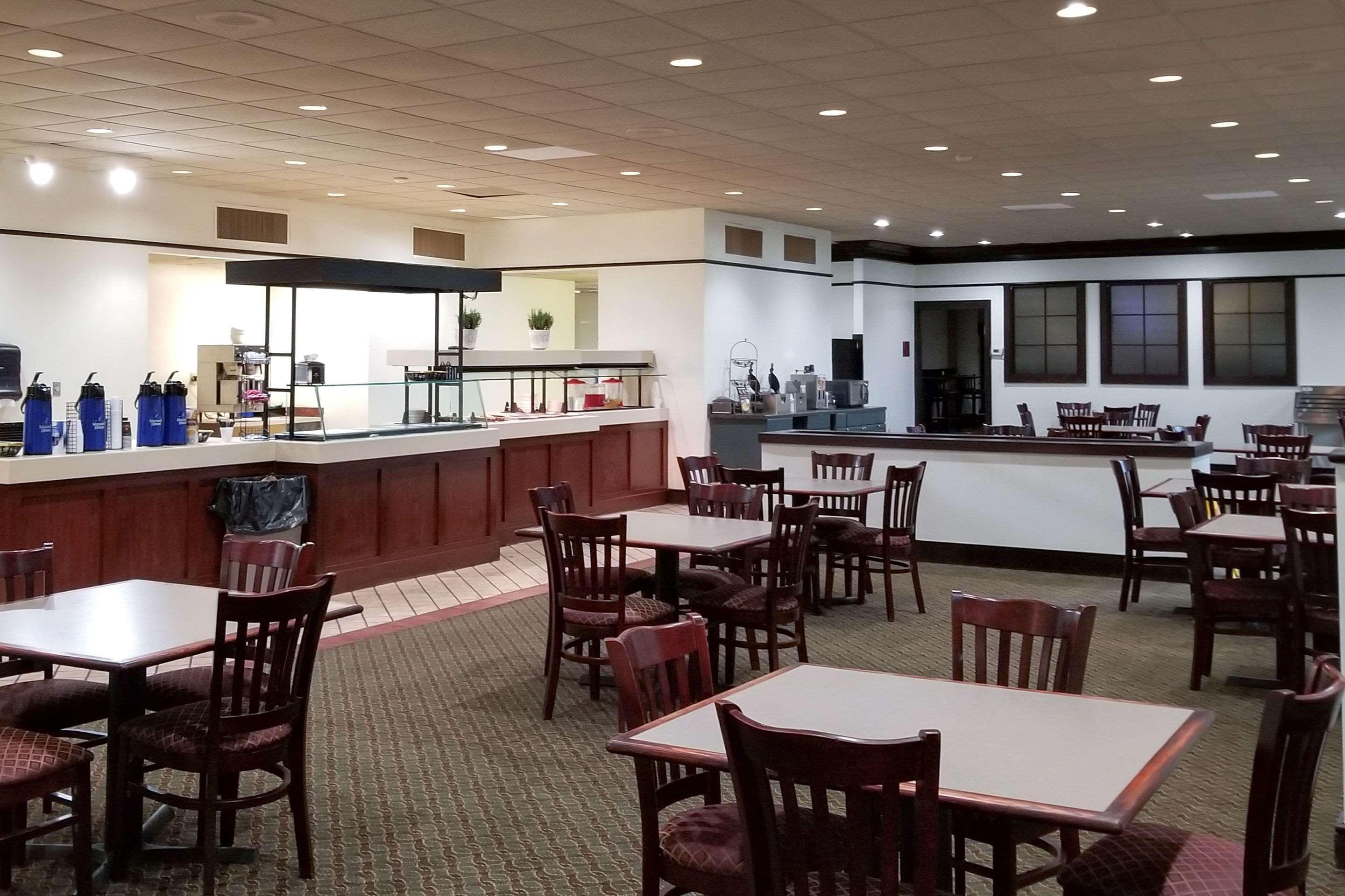 Clarion Inn & Suites フローレンス エクステリア 写真